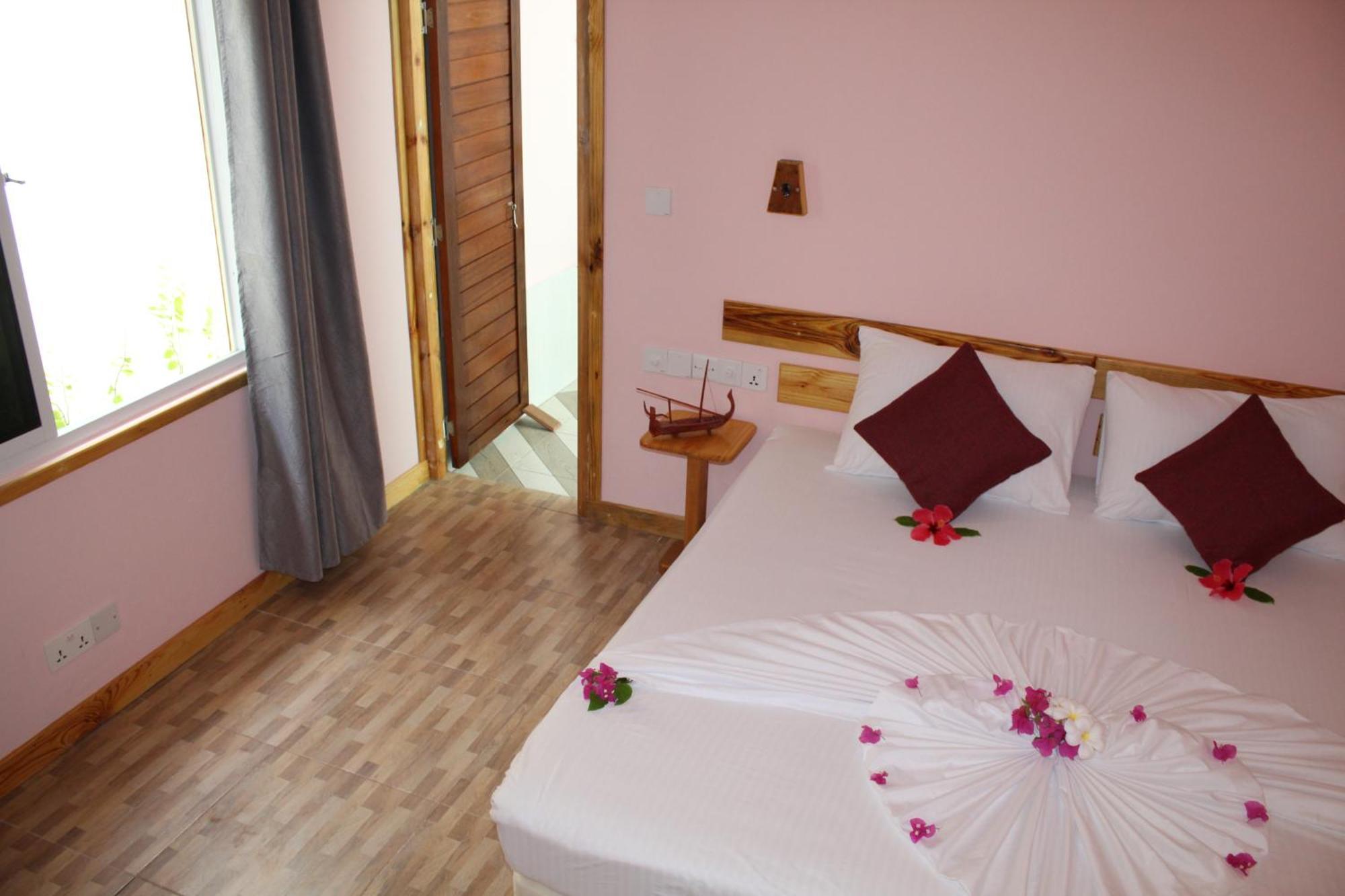 Mamello Beach Club Maldives Feridhoo Exterior photo