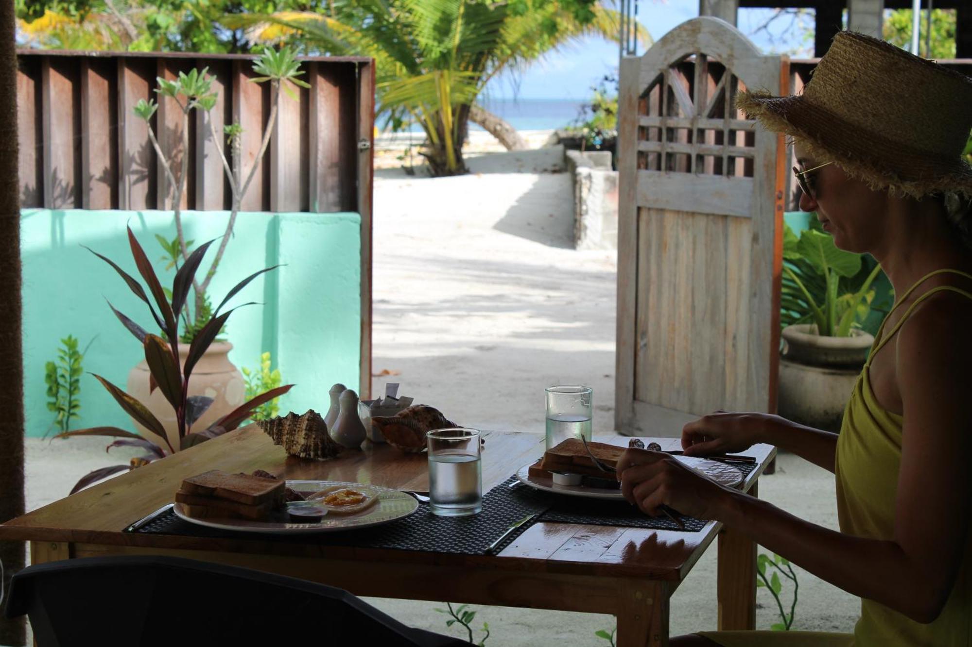 Mamello Beach Club Maldives Feridhoo Exterior photo